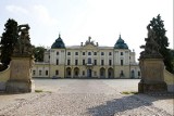 Pałac Branickich. Archeolodzy poszukają teatru w pobliżu pałacu