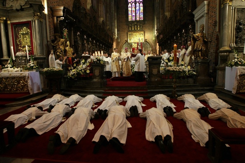Święcenia kapłańskie w katedrze [ZDJĘCIA]