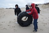 Plaża zachodnia w Ustce posprzątana. Wspólne działania uczniów i PGE Baltica 