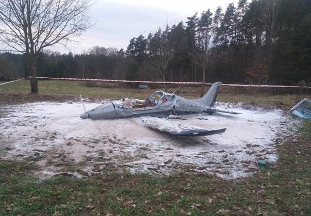 W wyniku zdarzenia jedna osoba - mimo udzielonej pomocy medycznej - zmarła, a druga trafiła do szpitala.