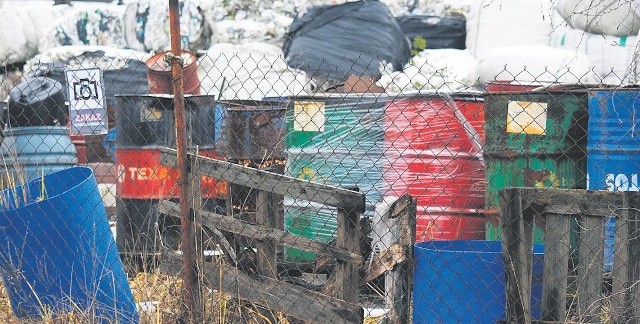 Odpady z Niemiec i Anglii składowane przy Boruty w Zgierzu. Prokuratura bada, czy to legalne