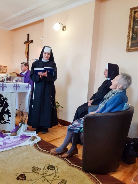 100 lat pani Emilii, mieszkanki domu sióstr zakonnych w...