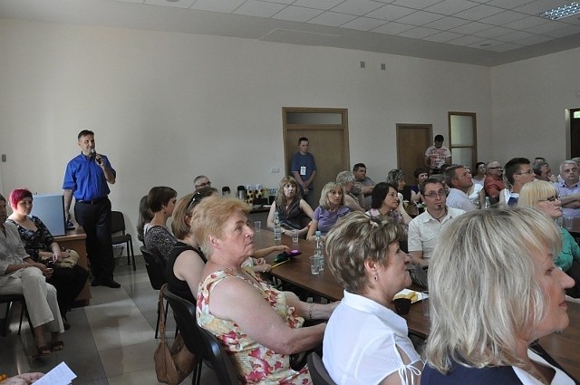 W konferencji wzięło udział ponad sto osób