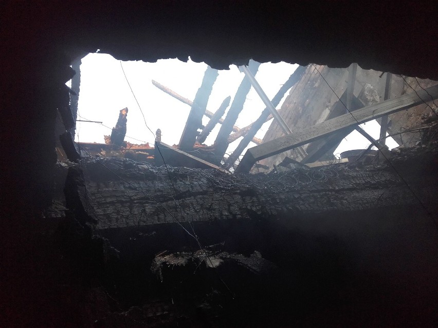 W wyniku pożaru w Olzie dach nad głową straciło 21 osób.