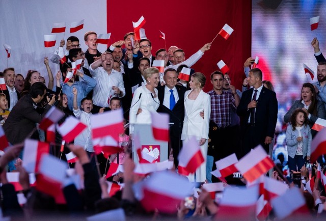 Jak wynika protokołu Okręgowej Komisji Wyborczej nr 45  drugą turę wyborów prezydenckich w okręgu konińskim wygrał Andrzej Duda, uzyskując 56,77 proc. głosów (185 321 głosów). Rafał Trzaskowski uzyskał poparcie na poziomie 43,23 proc. (157 656 głosów).