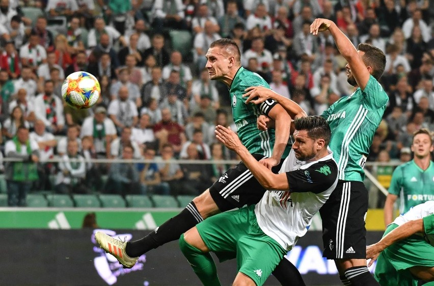 Legia wygrała z Europa FC 3:0, ale nie zachwyciła.