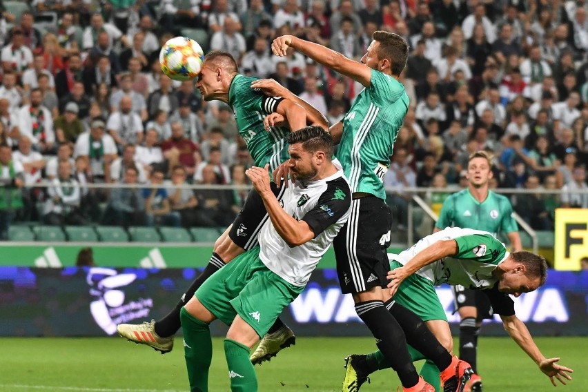 Legia wygrała z Europa FC 3:0, ale nie zachwyciła.