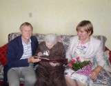 Stefania Słomińska z Bysławka ma 103 lata. Sama przeczytała życzenia na urodziny