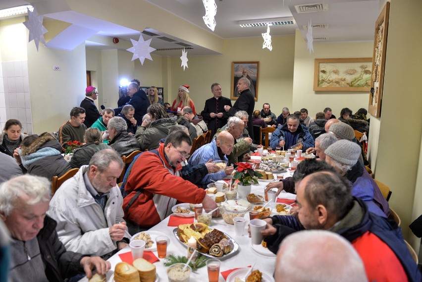 Wigilia dla potrzebujących w sopockim Caritasie