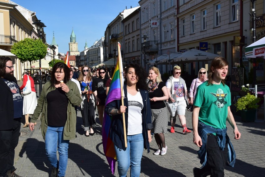 Dzień Milczenia w Lublinie. Zakleili sobie usta, by zaprotestować przeciwko dyskryminacji osób LGBT