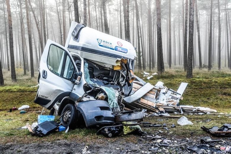 Emilianowo: Śmiertelny wypadek na DK 10. Droga całkowicie...