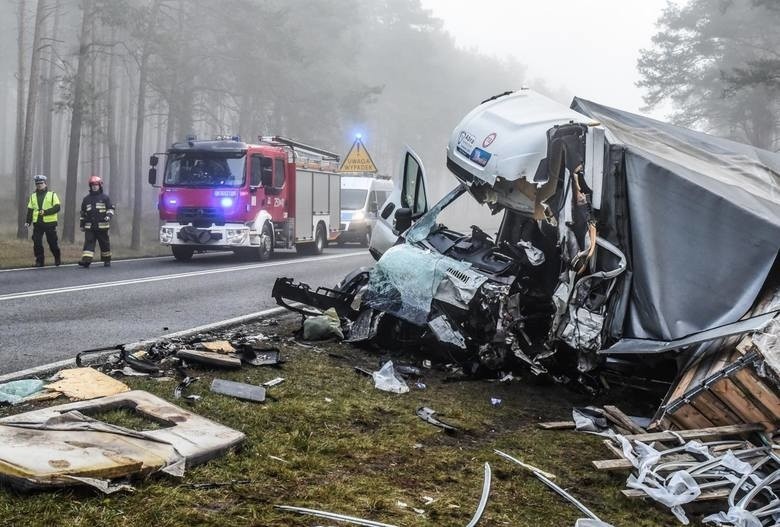 Emilianowo: Śmiertelny wypadek na DK 10. Droga całkowicie...