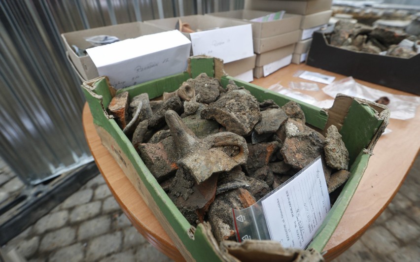 Archeolodzy odkryli resztki Bramy Sandomierskiej na ulicy...