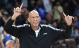 Koszykówka. Legenda NBA Kareem Abdul-Jabbar w szpitalu. Przyczyną upadek podczas koncertu. Potrzebna operacja 