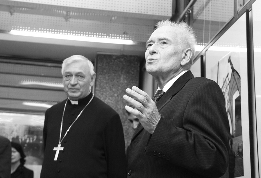 Czesław Jarmusz z biskupem Andrzejem Suskim, rok 2008