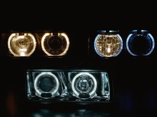 Fot. Hella. Pierwszy &#8222;rzut oka&#8221; może być złudny. U góry lampy produkowane w Azji - zmniejszona wydajność świetlna. Poniżej  reflektory Helli &#8211; nowoczesna technologia: światłowody i diody LED.