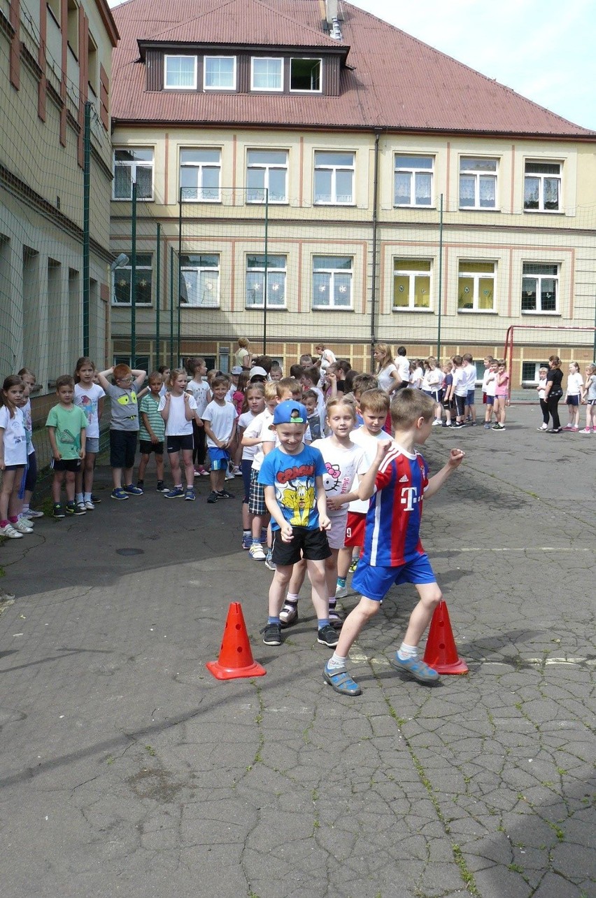 Kłobuck: Dzień Dziecka w Szkole Podstawowej