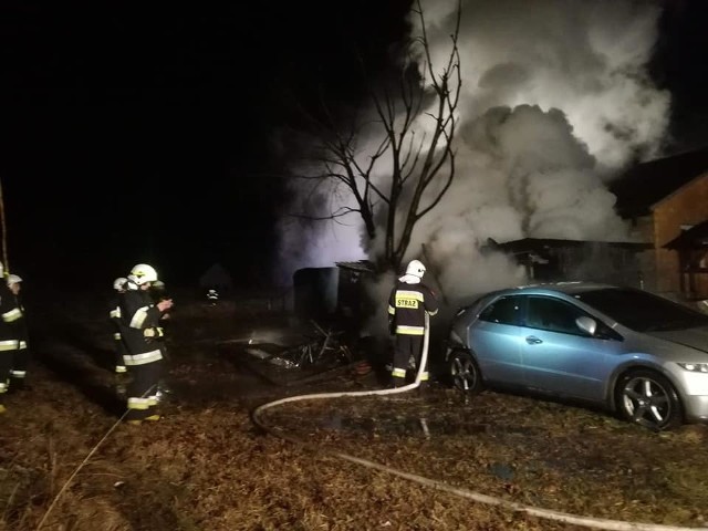 Pożar drewnianej komórki w miejscowości Białka.