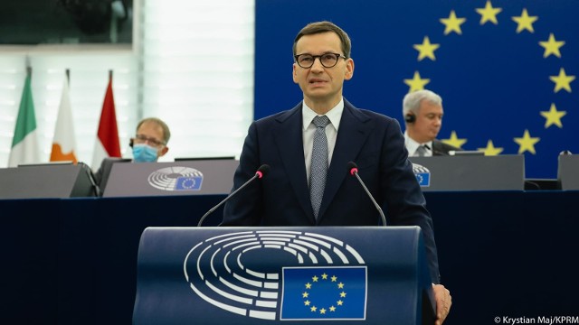 Debata w PE. Morawiecki odpowie na pytania na temat praworządności w Polsce