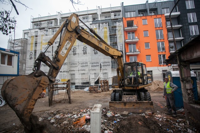 Od lipca do września w Polsce do użytku oddano łącznie 38,6 tys. mieszkań. To wynik nieznacznie przewyższający oba poprzednie kwartały (37,3 tys. w pierwszym i 36,3 tys. w drugim kwartale).