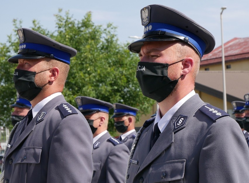 Po raz pierwszy przed nową siedzibą Komendy Powiatowej...