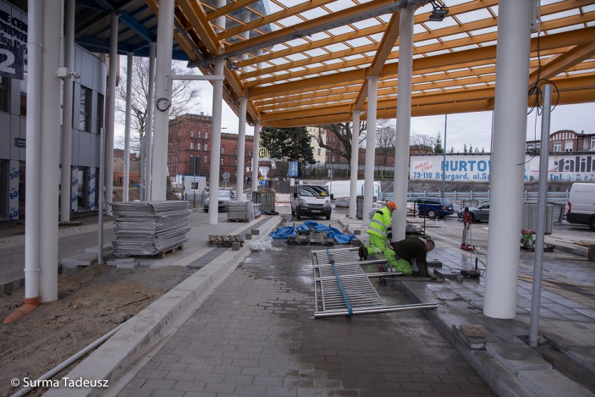 W Stargardzie, w Zintegrowanym Centrum Przesiadkowym, praca wre [ZDJĘCIA]