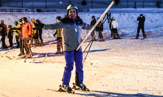 Stok w Myślęcinku nareszcie otwarty. Narciarze i snowboardziści mają powody do zadowolenia