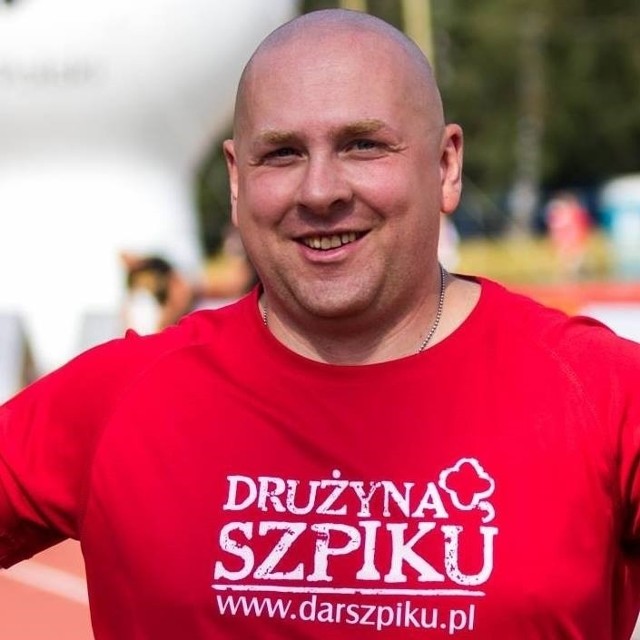 Piotr Przybylski nie wyobraża już sobie życia bez pomocy chorym dzieciom