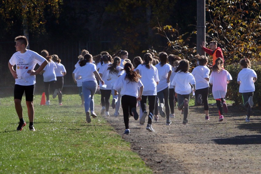 Biegacze na sportowo uczcili pamięć papieża Jana Pawła II 