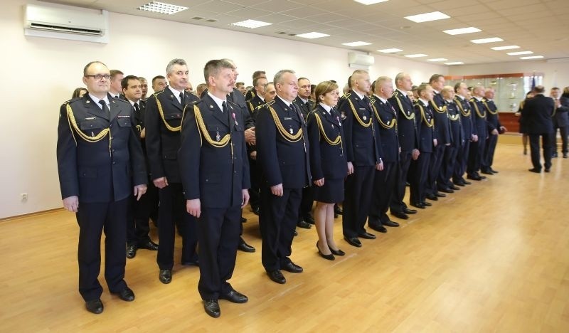 Medale, odznaki i awanse strażaków z województwa łódzkiego [zdjęcia]