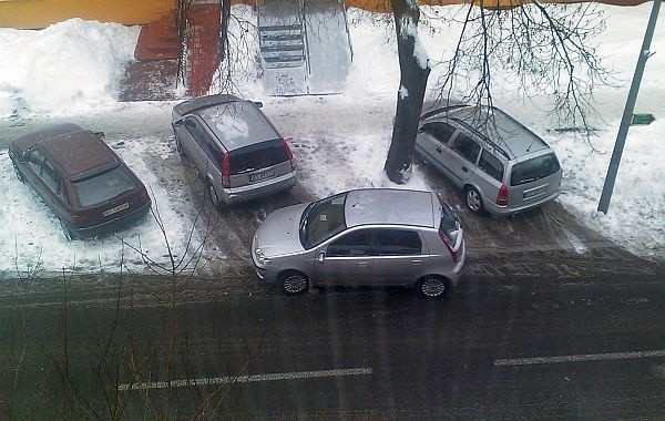Parkowanie na ul. Białówny