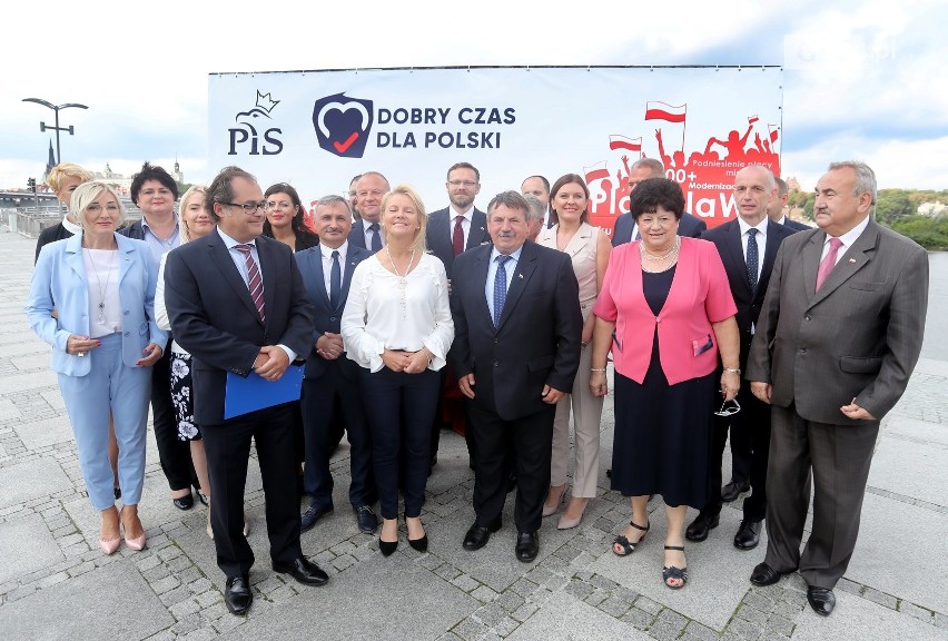 Kandydaci PiS ze Szczecina - wybory 2019. Partia rządząca rozpoczyna kampanię wyborczą [ZDJĘCIA]