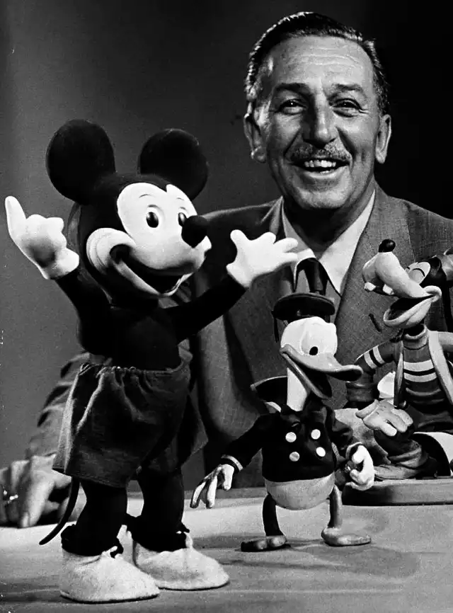 Na zamrożenie ciała, według plotek, miał zdecydować się Walt Disney. Nie jest to jednak prawda