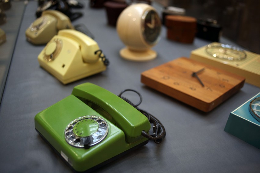 W tamtych czasach telefony były najczęściej stacjonarne i...