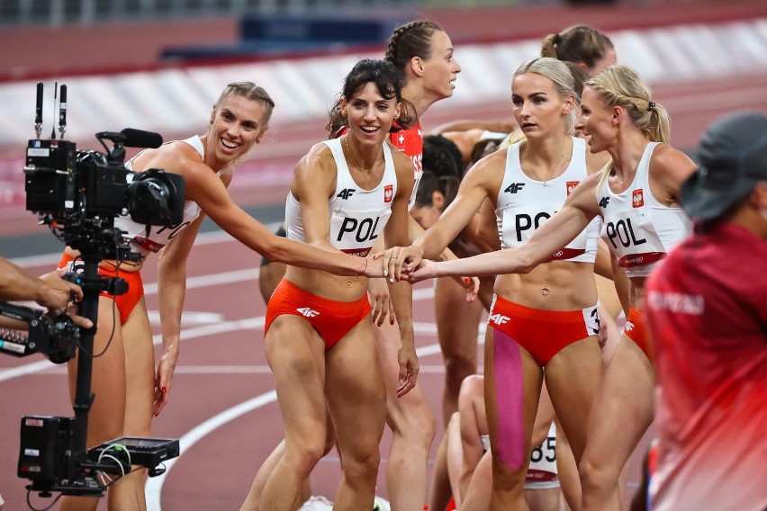 Sztafeta 4x400 m podczas pierwszego startu w Tokio.