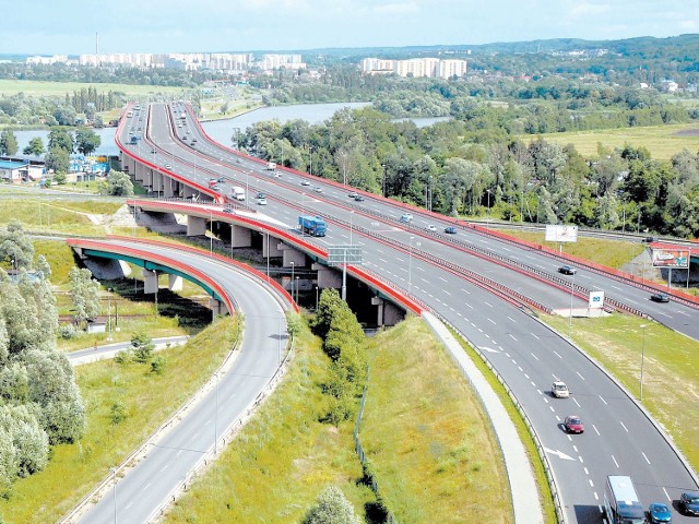 Ostatnio straż miejska wzięła pod obserwację Most Pionierów. Teraz każdego dnia można spotkać tam fotoradar. I słono zapłacić.