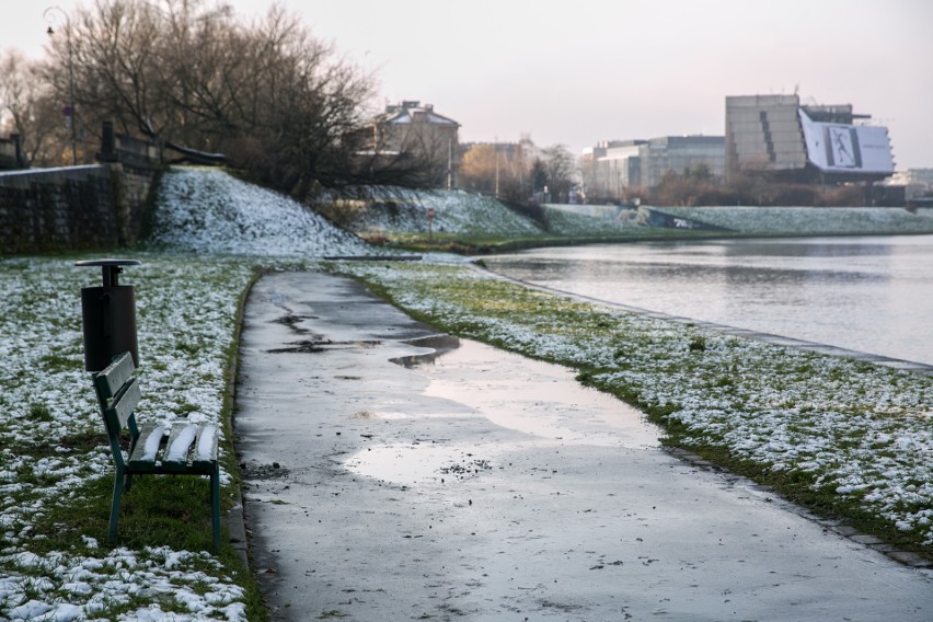 2018 roku na kolejnych bulwarach pojawi się oświetlenie. Na...