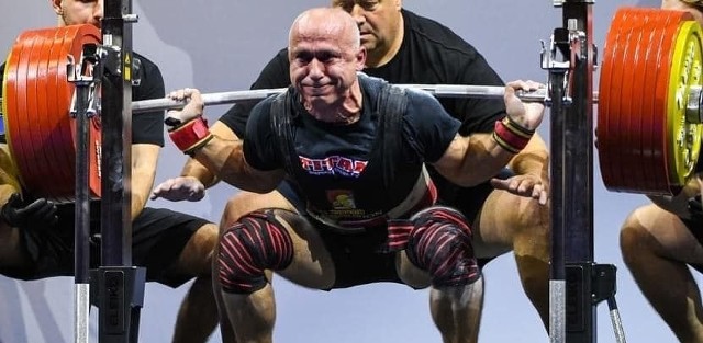 Jarosław Olech z Wikinga Starachowice zdobył złoty medal na mistrzostwach świata w trójboju siłowym. Więcej z mistrzostw na kolejnych zdjęciach