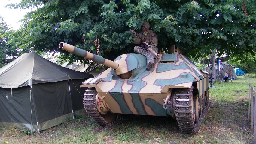 Strefa militarna w Gostyniu: Od lekkiego T-70 po ciężkiego...