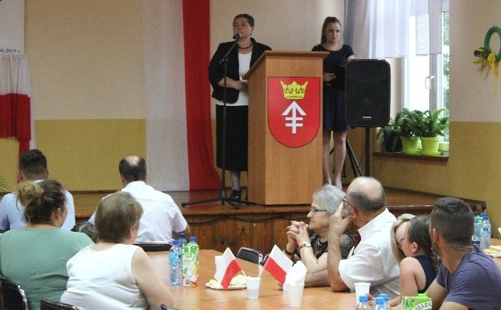 Czarnocin na patriotyczną nutę - pieśnią czcili niepodległą Polskę [ZDJĘCIA]