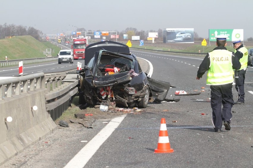 Wypadek na autostradzie A4 w rejonie punktu poboru opłat pod...