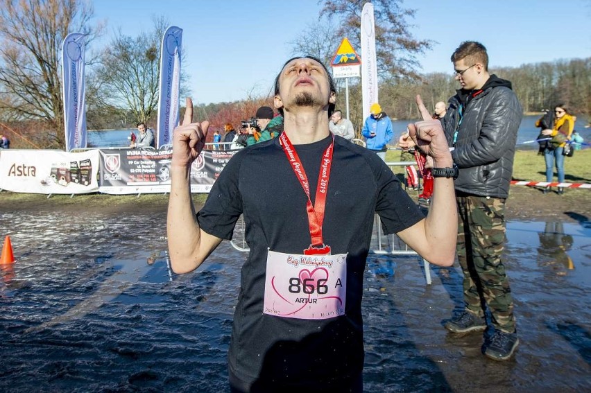 W sobotę przy wyjątkowo pięknej pogodzie nad jeziorem...