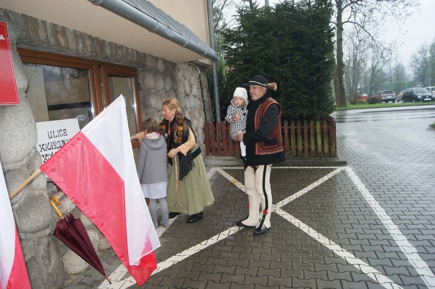 Wybory prezydenckie 2015 na Podhalu. Górale ruszyli do urn w ludowych strojach [WIDEO, ZDJĘCIA]