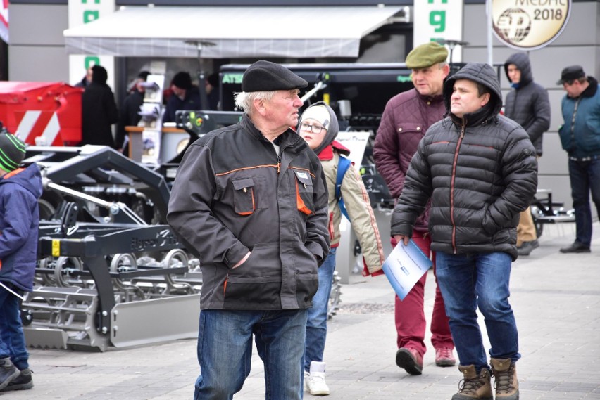 Agrotech 2019 w Kielcach. Tłumy w sobotę. Byłeś?  Znajdź się na zdjęciach