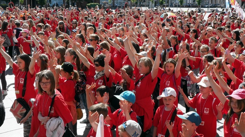 Dwa tysiące wolontariuszy Caritas w Koszalinie [wideo, zdjęcia]