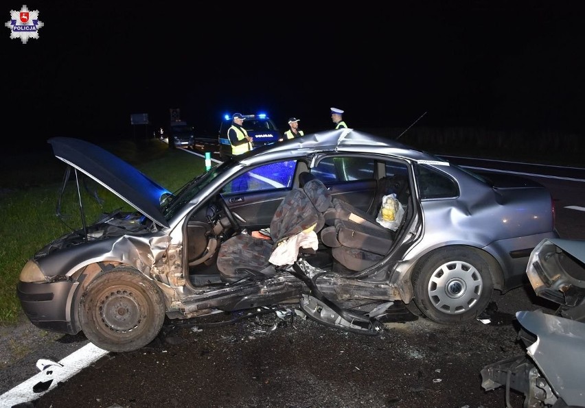 Nocny wypadek w Radzyniu Podlaskim. 7 osób trafiło do szpitala, jedna w stanie ciężkim