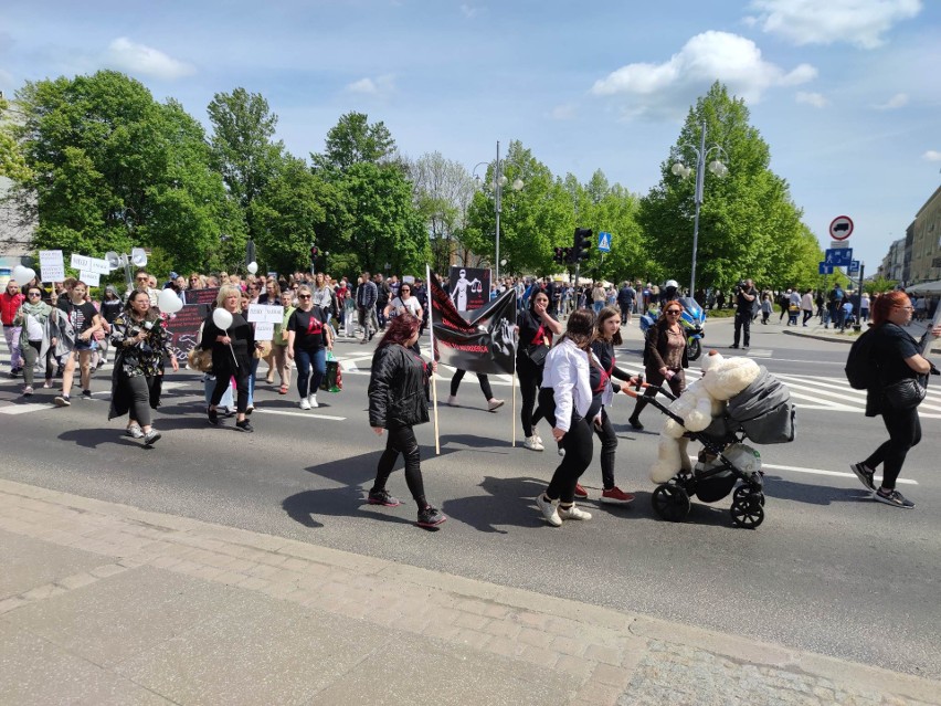 Marsz dla Kamilka w Częstochowie. Ponad 200 osób wzięło...