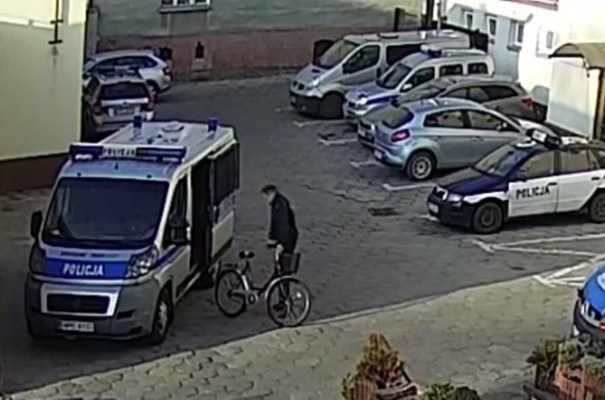 Świeccy policjanci odzyskali skradziony rower