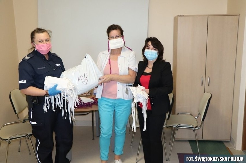 Maseczki trafiły między innymi do szpitali w Opatowie i...