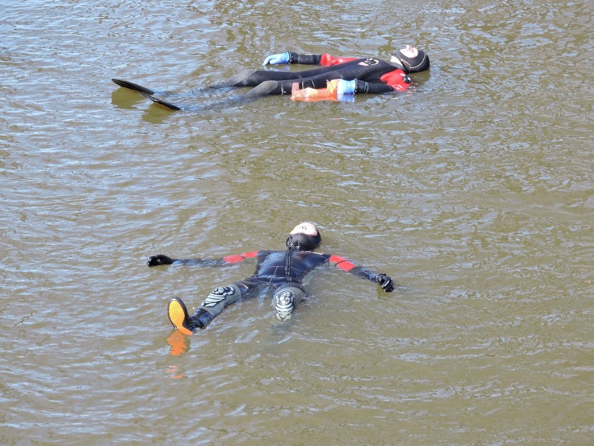 Organizują go Ostrołęcki Klub Nurkowy "Arapaima" oraz OSP...